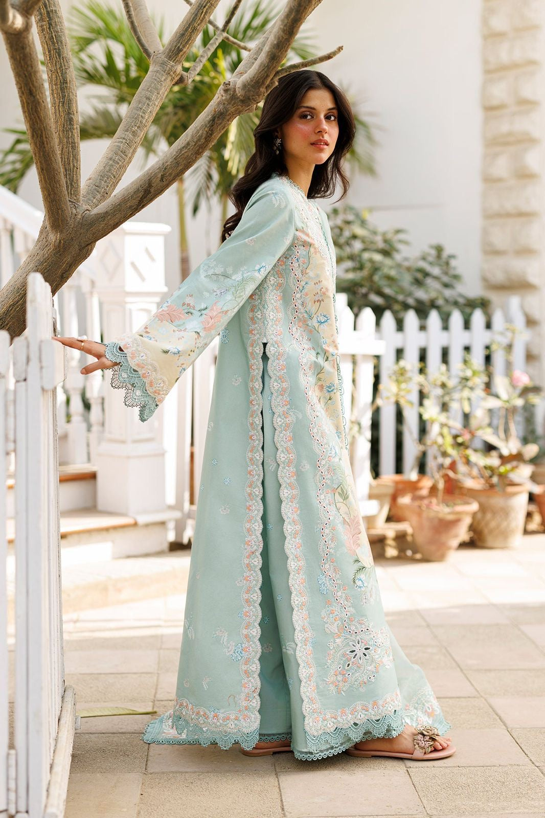 AFROZEH lawn
