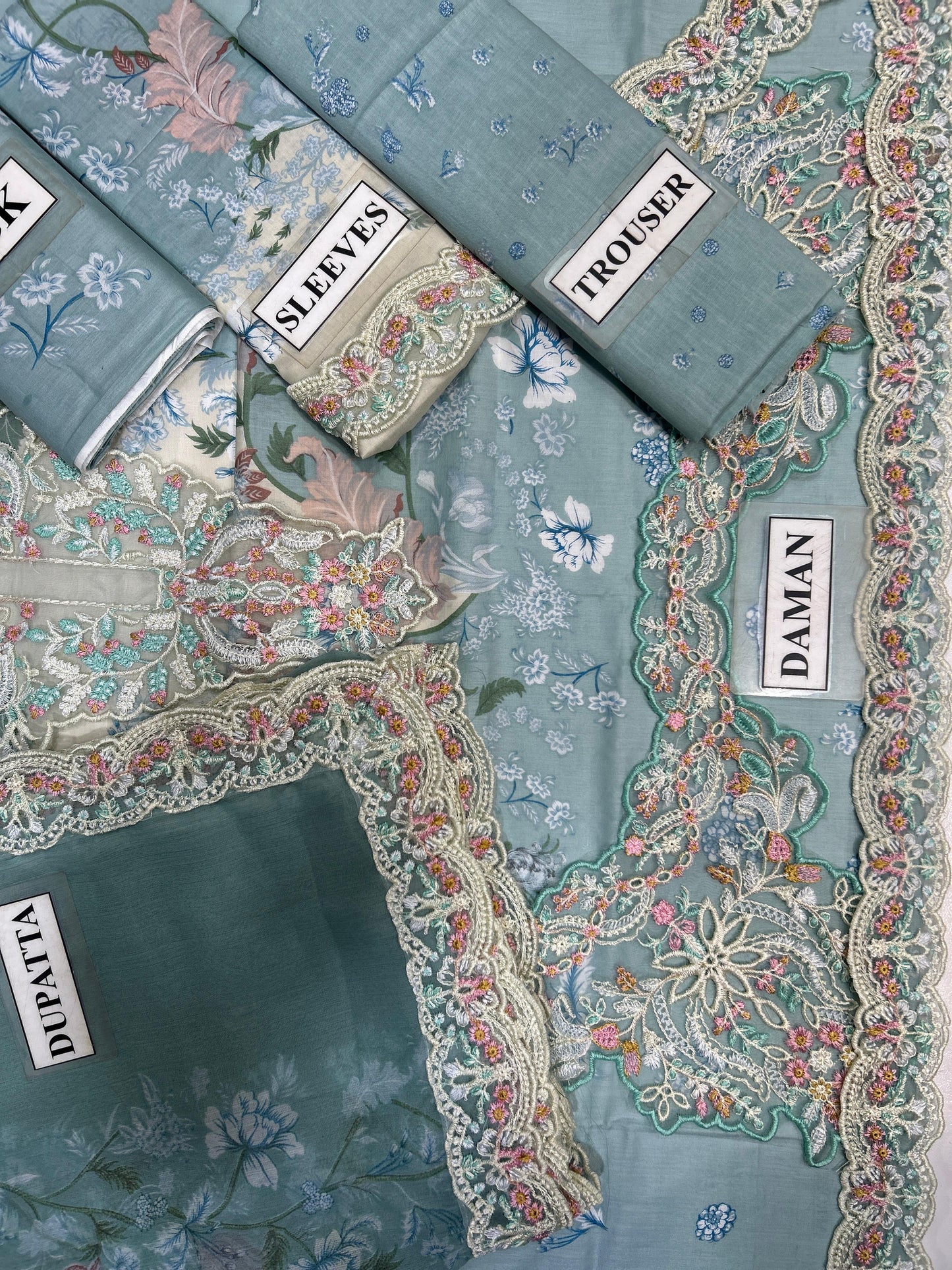 AFROZEH lawn