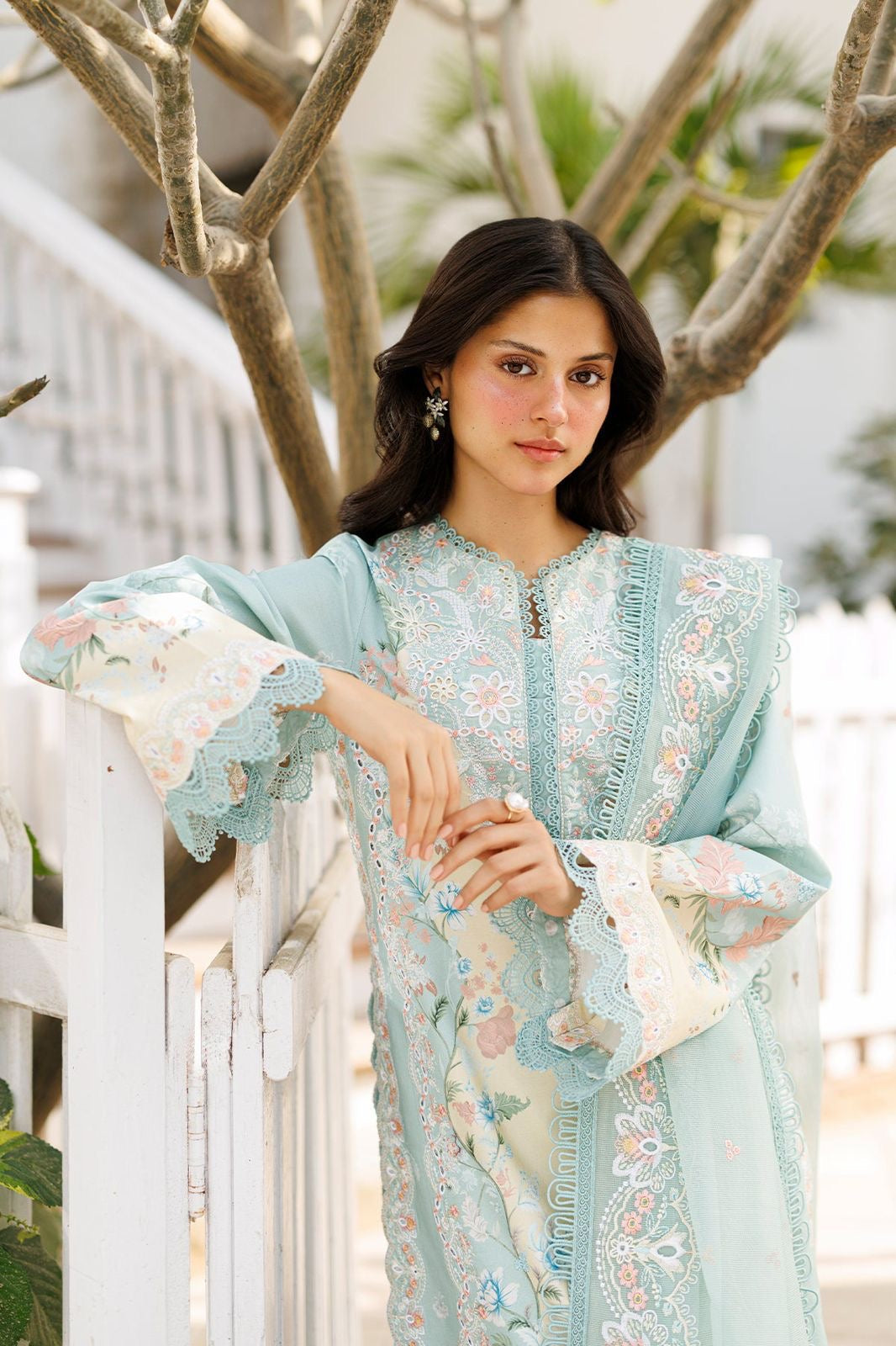 AFROZEH lawn