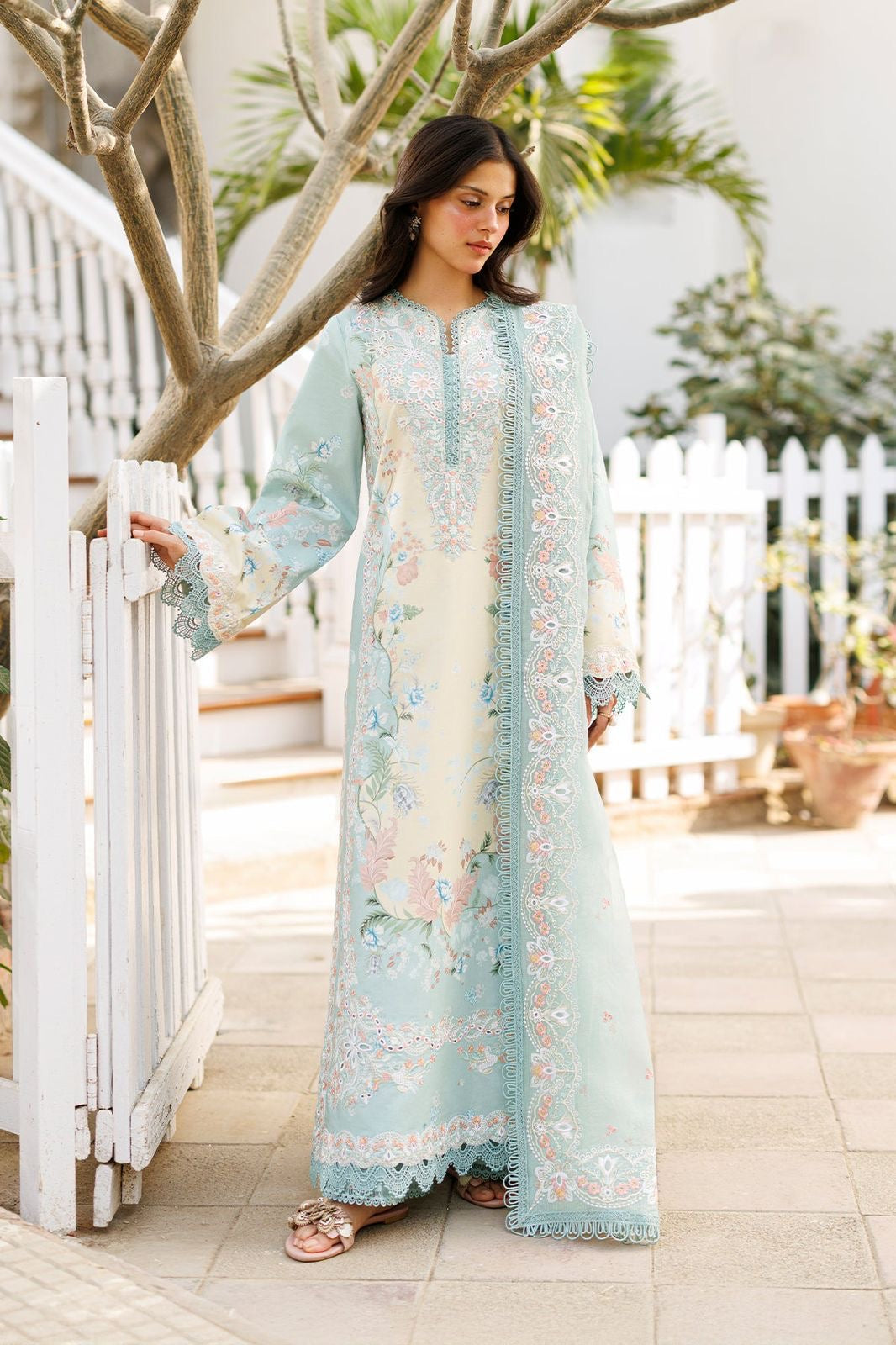 AFROZEH lawn